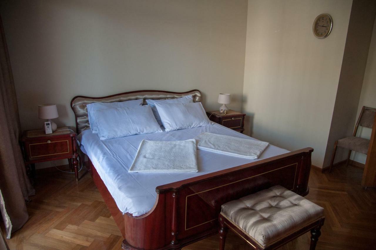 Cozy Guest House In Old บาทูมิ ภายนอก รูปภาพ