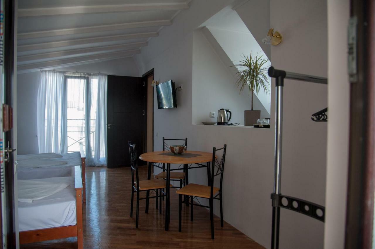 Cozy Guest House In Old บาทูมิ ภายนอก รูปภาพ
