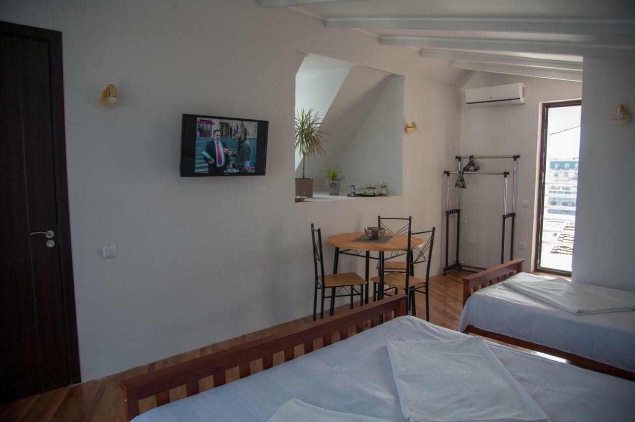 Cozy Guest House In Old บาทูมิ ภายนอก รูปภาพ